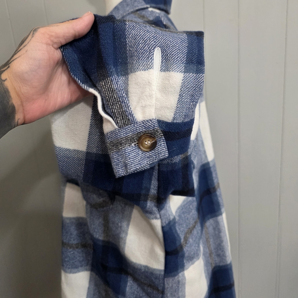 Shein Blue Plaid Shacket - Picture 6 of 13
